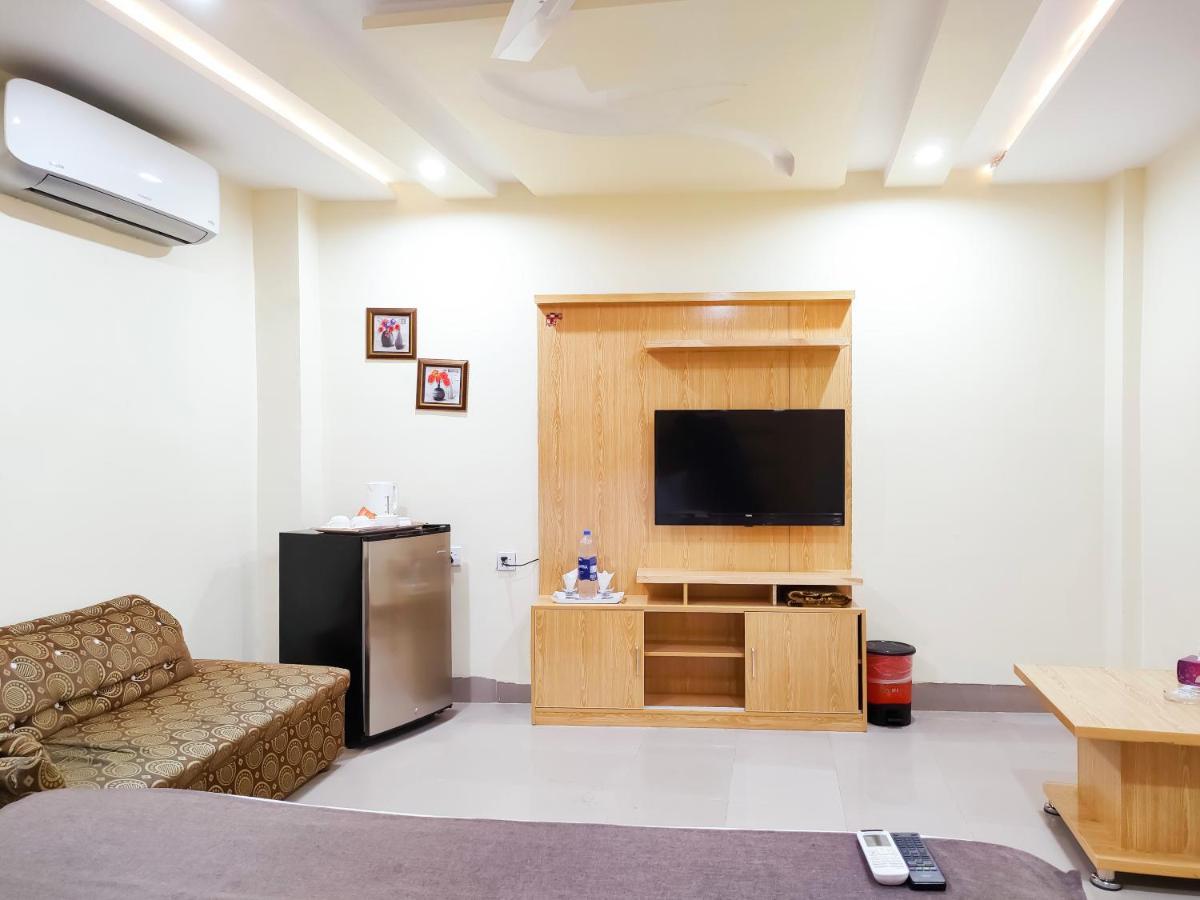 Hotel Crown Inn Мултан Екстер'єр фото