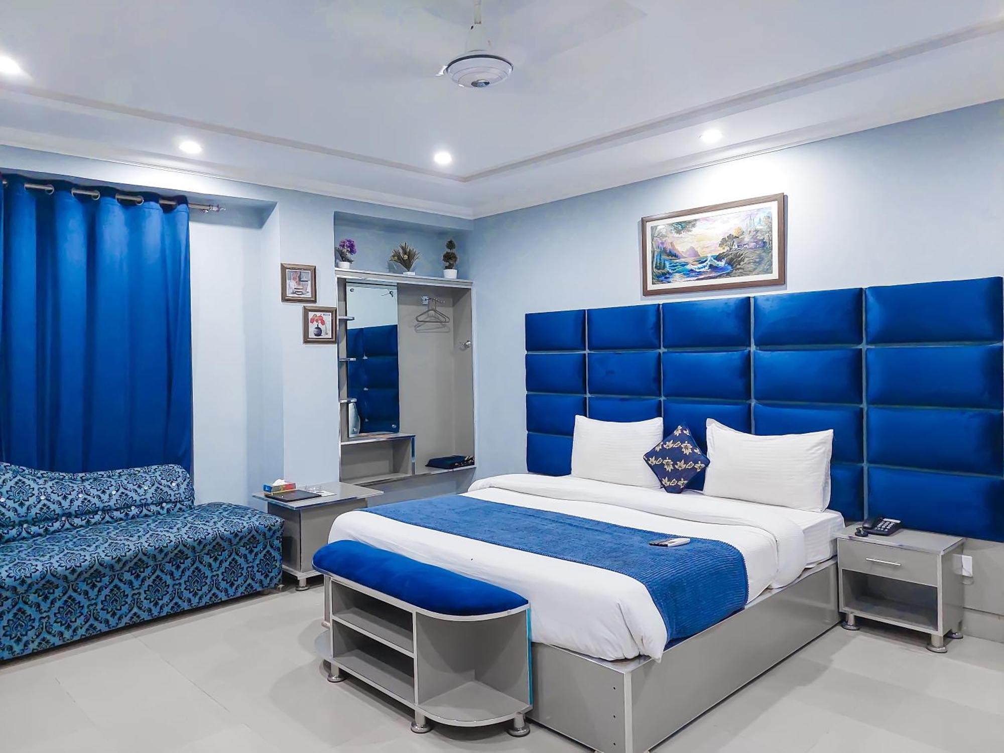 Hotel Crown Inn Мултан Екстер'єр фото